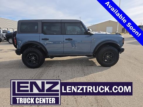 Used 2023 Ford Bronco Wildtrak image 1