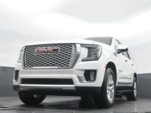 Used 2023 GMC Yukon Denali AWD/4WD image 8