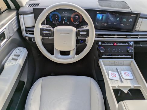 New 2026 Hyundai Santa Fe SE FWD image 18
