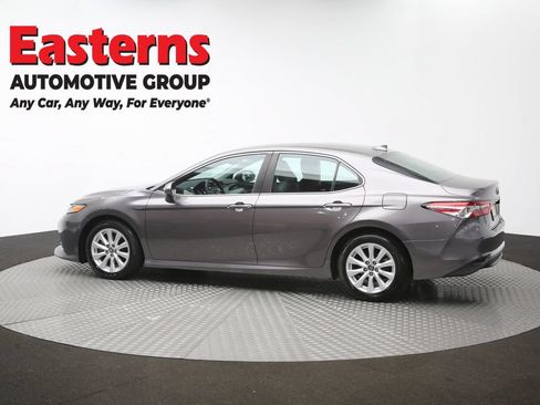 Used 2019 Toyota Camry LE FWD image 60