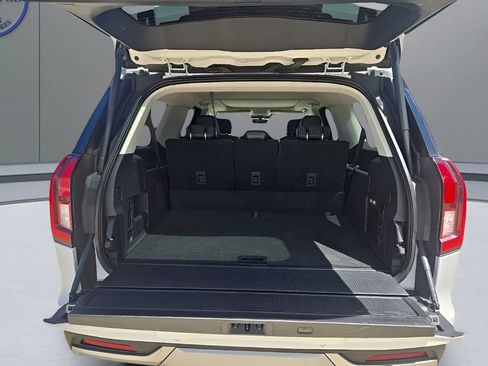 Used 2025 Ford Expedition Max Platinum AWD/4WD image 28
