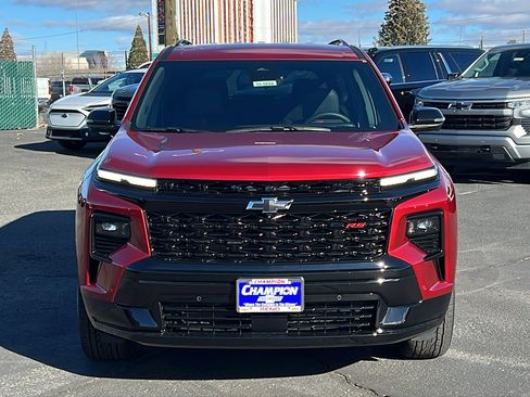New 2026 Chevrolet Traverse RS image 2