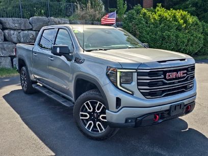 Used 2024 GMC Sierra 1500 AT4 w/ Technology Package