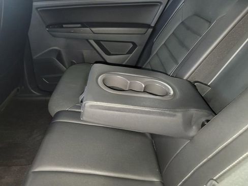 Used 2020 Volkswagen Atlas Cross Sport SEL Premium image 29