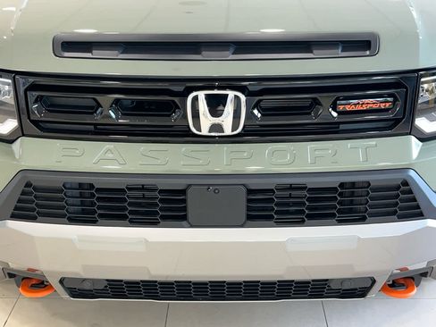 Certified 2026 Honda Passport TrailSport Elite image 3