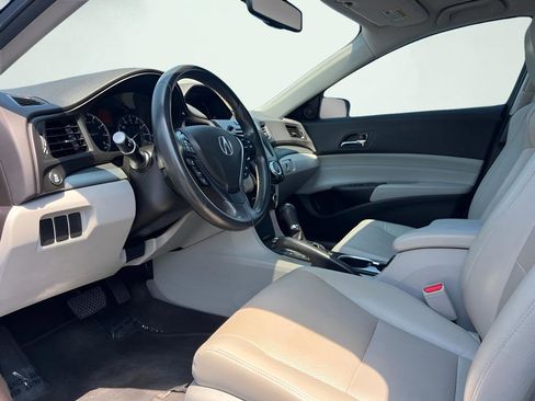 Used 2016 Acura ILX FWD image 2