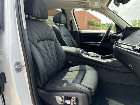 Used 2025 BMW X7 xDrive40i image 50