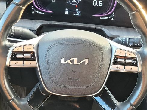 Used 2023 Kia Telluride EX image 27