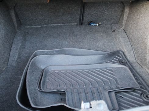 Used 2015 Dodge Challenger R/T Plus image 25