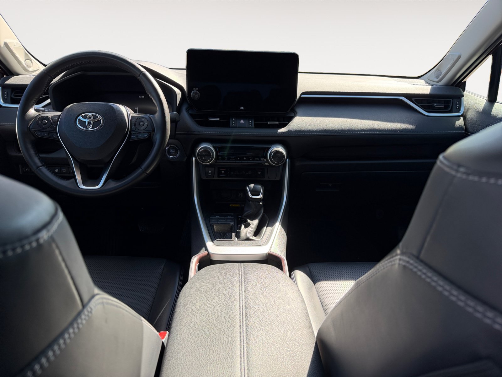 Used 2023 Toyota RAV4 Limited FWD image 11