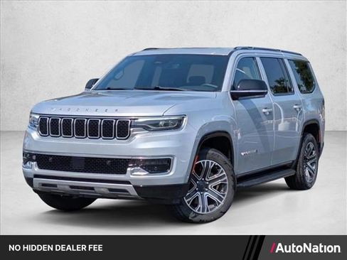 Used 2024 Jeep Wagoneer Series II w/ Flexible Seating Group RWD image 1