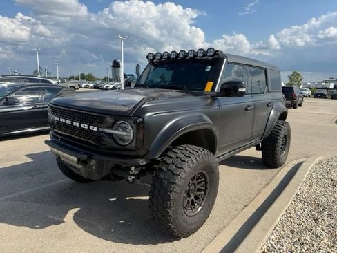 Used 2021 Ford Bronco First Edition AWD/4WD image 3