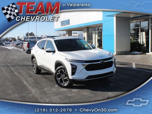 New 2026 Chevrolet Trax LT w/ Driver Confidence Package image 1