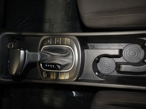 Used 2025 Hyundai Kona SEL image 15