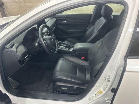 Used 2023 Honda Accord Sport image 7