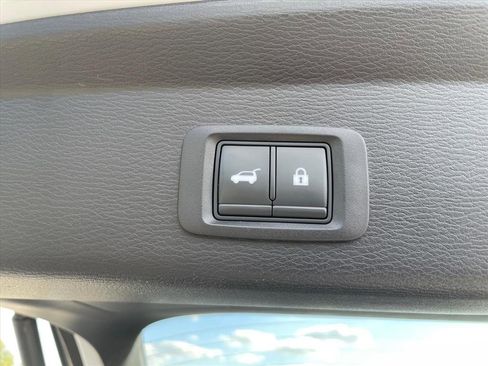 Used 2022 Mitsubishi Outlander SE image 22