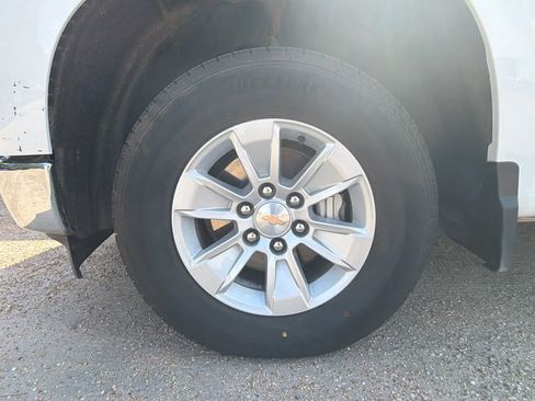 Used 2025 Chevrolet Silverado 1500 LT RWD image 10