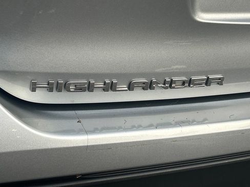 Used 2022 Toyota Highlander XSE image 23