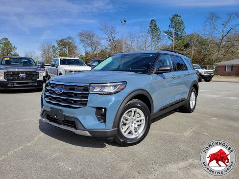 New 2026 Ford Explorer Active w/ Active Comfort Package RWD image 1