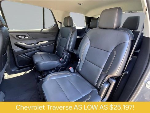 Used 2020 Chevrolet Traverse Premier FWD image 25