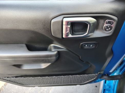 New 2026 Jeep Wrangler Unlimited Sport image 19