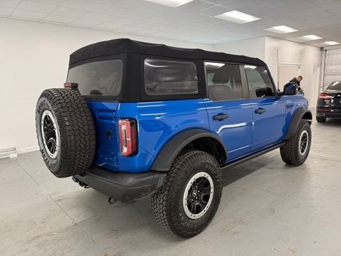 Used 2022 Ford Bronco Badlands w/ Sasquatch Package AWD/4WD image 5