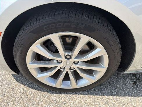 Used 2017 Cadillac XTS Luxury image 10