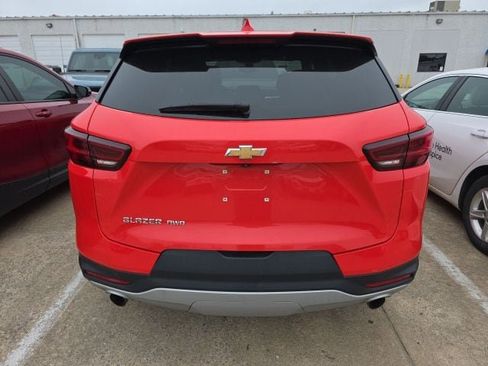 Used 2025 Chevrolet Blazer LT AWD/4WD image 4