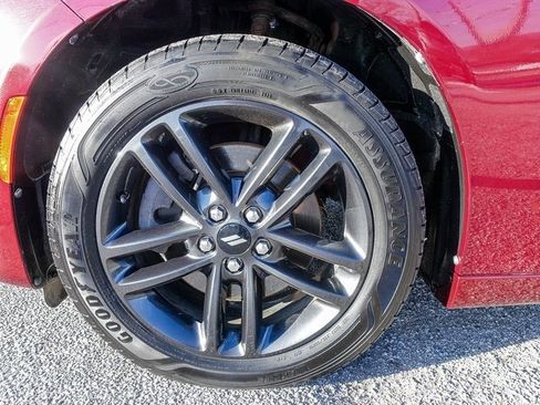 Used 2019 Dodge Charger SXT w/ Blacktop Package image 12