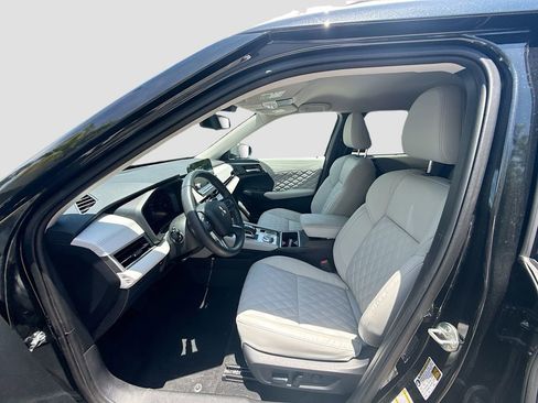Used 2024 Mitsubishi Outlander SEL FWD image 23