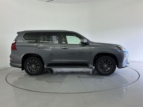 Used 2020 Lexus GX 460 Luxury w/ Luxury Sport Package AWD/4WD image 8