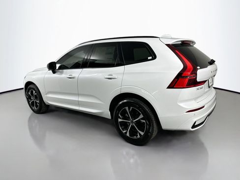 Used 2026 Volvo XC60 B5 Core AWD/4WD image 8