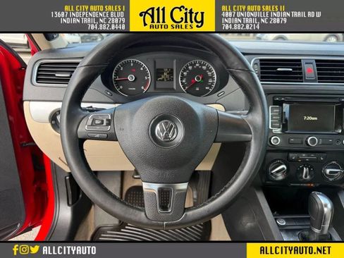Used 2012 Volkswagen Jetta TDI FWD image 17