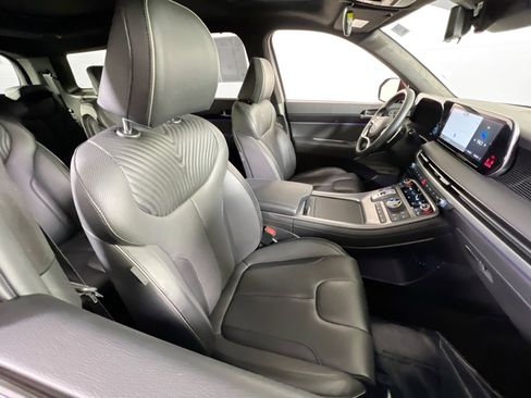 Used 2023 Hyundai Palisade Calligraphy image 29