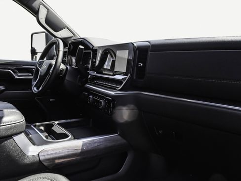 Used 2024 Chevrolet Silverado 3500 LTZ image 26