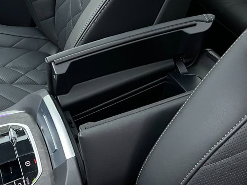 Used 2024 BMW X5 xDrive50e w/ M Sport Package image 31