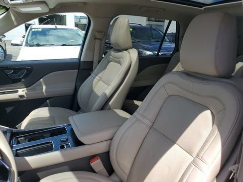 Certified 2023 Lincoln Aviator Reserve w/ Equipment Group 201A AWD/4WD image 12