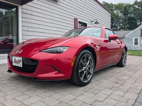 Used 2017 MAZDA MX-5 Miata RF Grand Touring RWD image 2