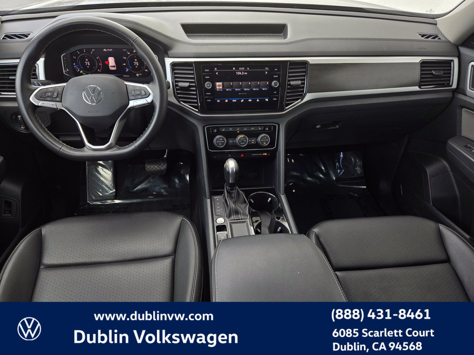 Used 2023 Volkswagen Atlas SE w/ Panoramic Sunroof Package FWD image 15