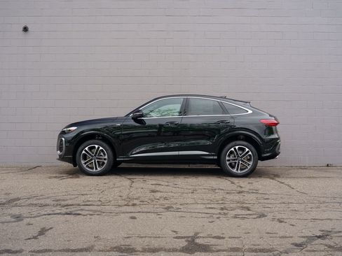 Used 2026 Audi Q5 Premium Plus AWD/4WD image 3
