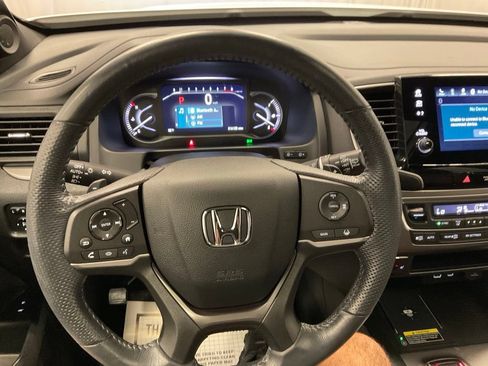 Used 2024 Honda Passport EX-L image 23