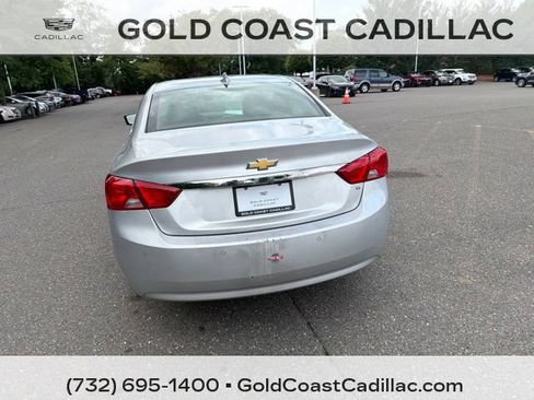 Used 2017 Chevrolet Impala LT w/ Convenience Package FWD image 3