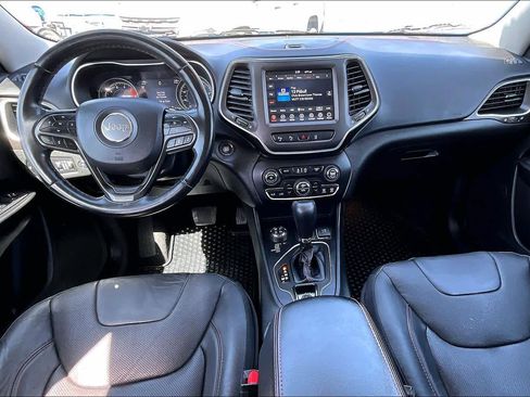 Used 2021 Jeep Cherokee Trailhawk w/ Technology Group image 15