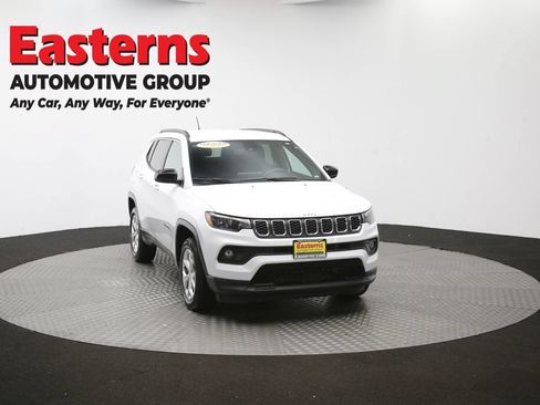 Used 2024 Jeep Compass Latitude AWD/4WD image 50
