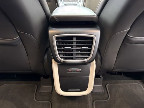 Used 2019 Lincoln Nautilus Reserve image 23