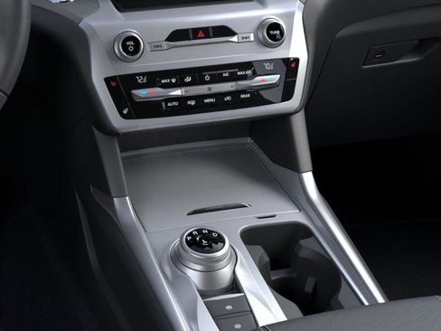 New 2024 Ford Explorer XLT w/ Equipment Group 202A image 40