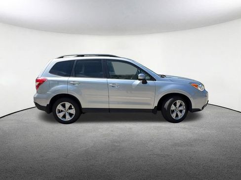 Used 2015 Subaru Forester 2.5i Premium w/ All-Weather Package AWD/4WD image 15
