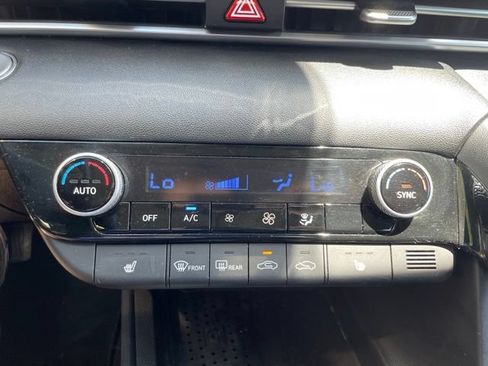 Used 2021 Hyundai Elantra SEL w/ Convenience Package FWD image 24