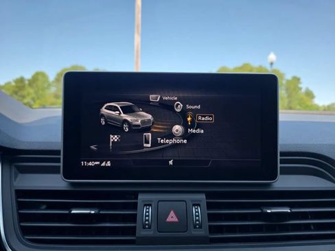 Used 2018 Audi Q5 Prestige w/ Prestige Package AWD/4WD image 29