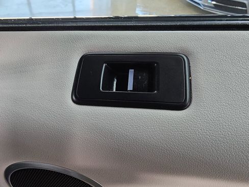 Used 2015 Land Rover Range Rover Sport HSE image 11